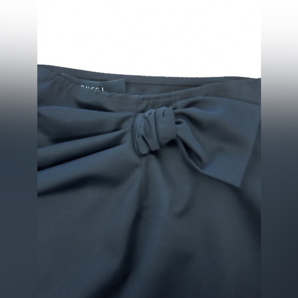 Gucci Knee-length Knot detail Black Skirt - Picture 4 of 10